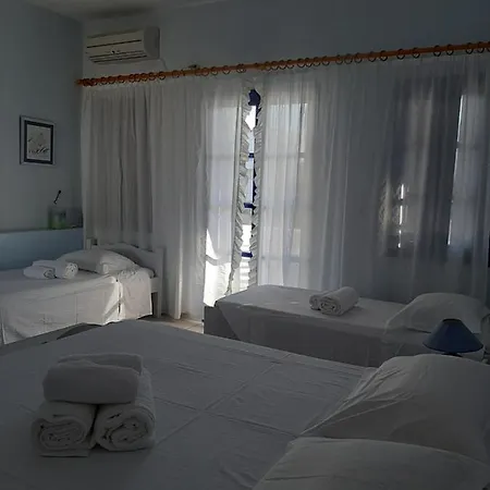 Nefeli Perísza