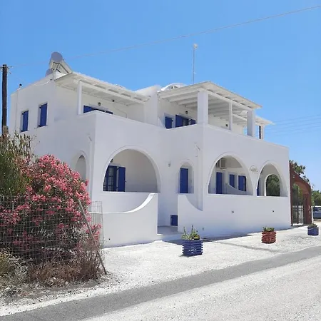 Nefeli Apartman Perísza