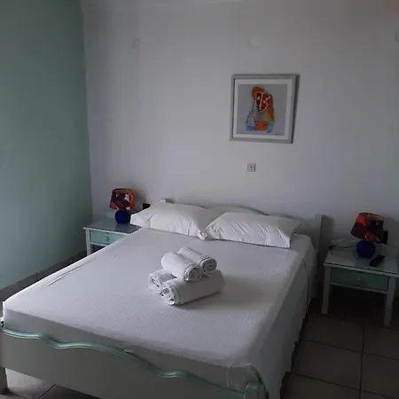 Apartment Nefeli Perissa (Santorini)